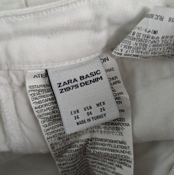 Zara White Distressed Cropped Jeans - Picture 5 of 5